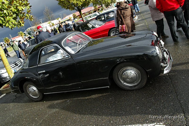 Simca 8 Sport 1951-03.JPG